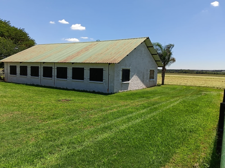 8 Bedroom Property for Sale in Brits Rural North West